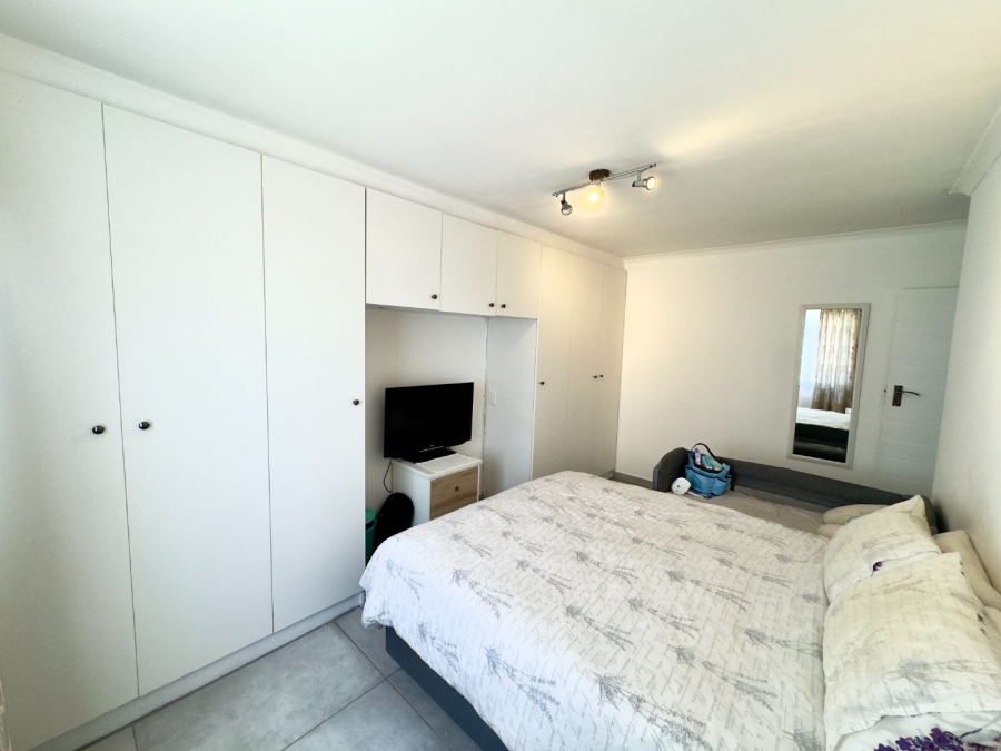 3 Bedroom Property for Sale in Strandfontein Village Western Cape